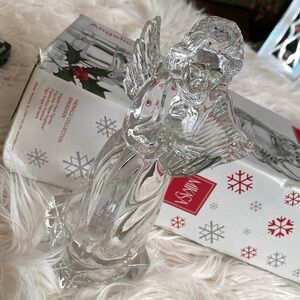 MIKASA Herald collection  ANGELlC HARP FIGURINE